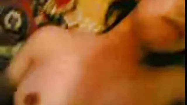 Uprawia seks z darmowe filmy porno z karlami tatą.