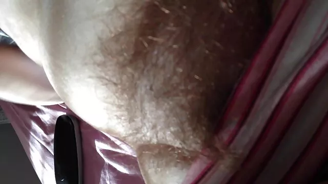 Mężczyzna z wwwdarmowe porno pl owłosioną rudą