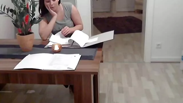 Piękny brązowy seks ze swoją kochanką darmowe porno kobiety w kuchni