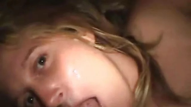 Niemieckie darmowe filmiki sex analny lateksowe dziewczyny w łazience wsadzili kraba w odbytnicy