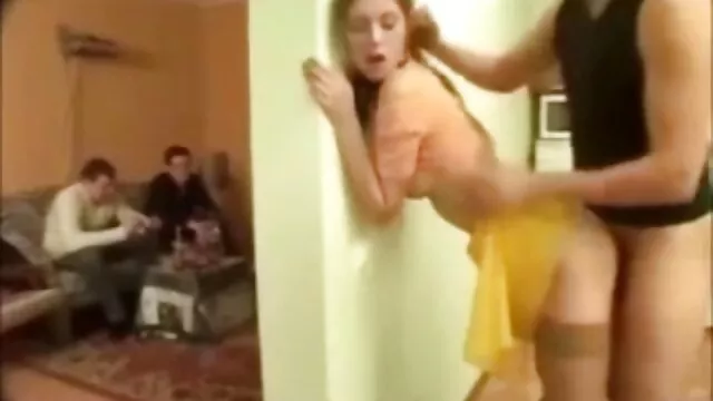 Utknął mu prywatne filmy porno za darmo w dupie.
