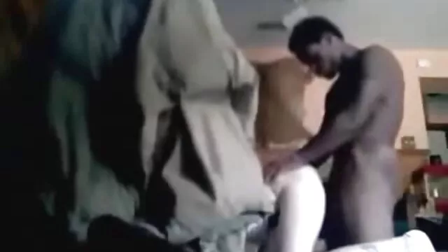 Odpisuje darmowe sex filmy z babciami sobie cipkę na strychu