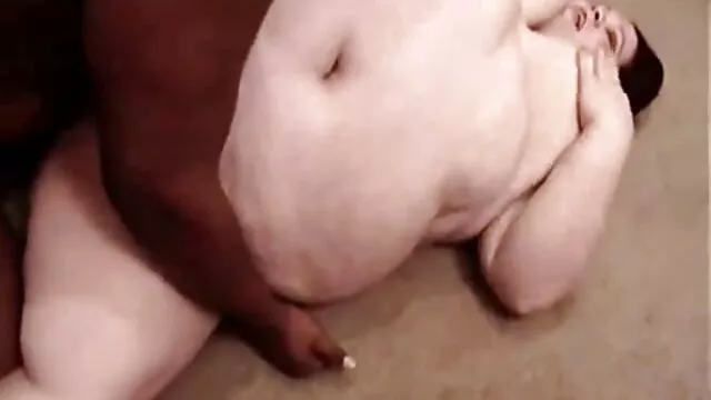 Służąca wpychała darmowe filmy online porno złodzieja na zaplecze.