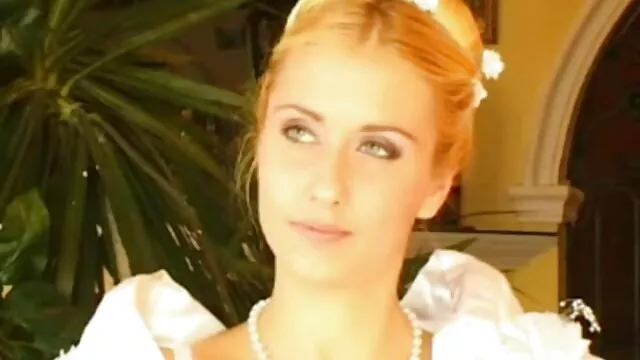 Wolność, pocałunki, rosyjska darmowe sex filmy ostre gimnastyczka w akrobatycznej pozie